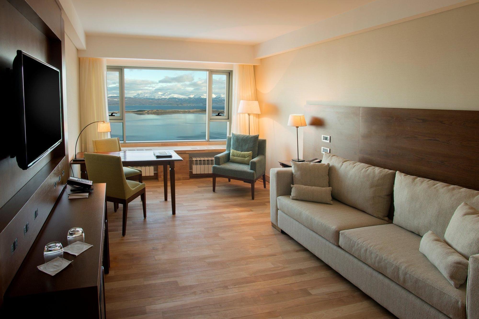Arakur Ushuaia Resort & Spa מראה חיצוני תמונה A room at the hotel